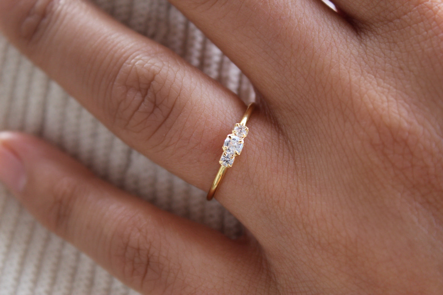 Anillo Diane Triluz