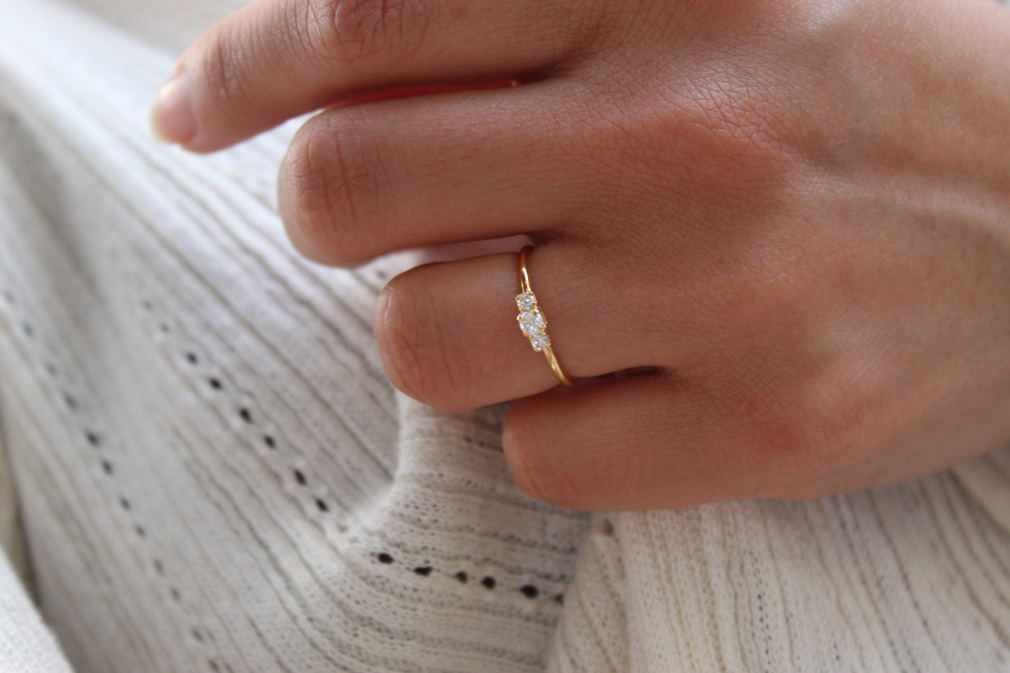 Anillo Diane Triluz