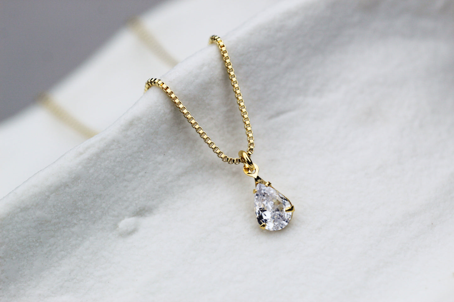 Collar Drops Luz