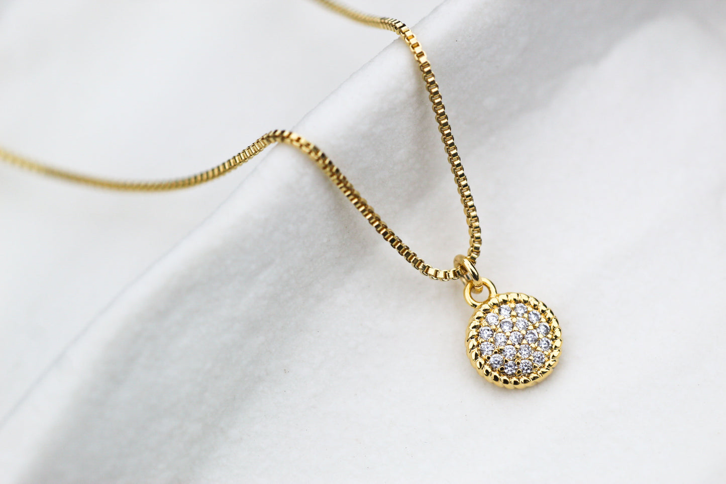Collar Medalla Frost Bor