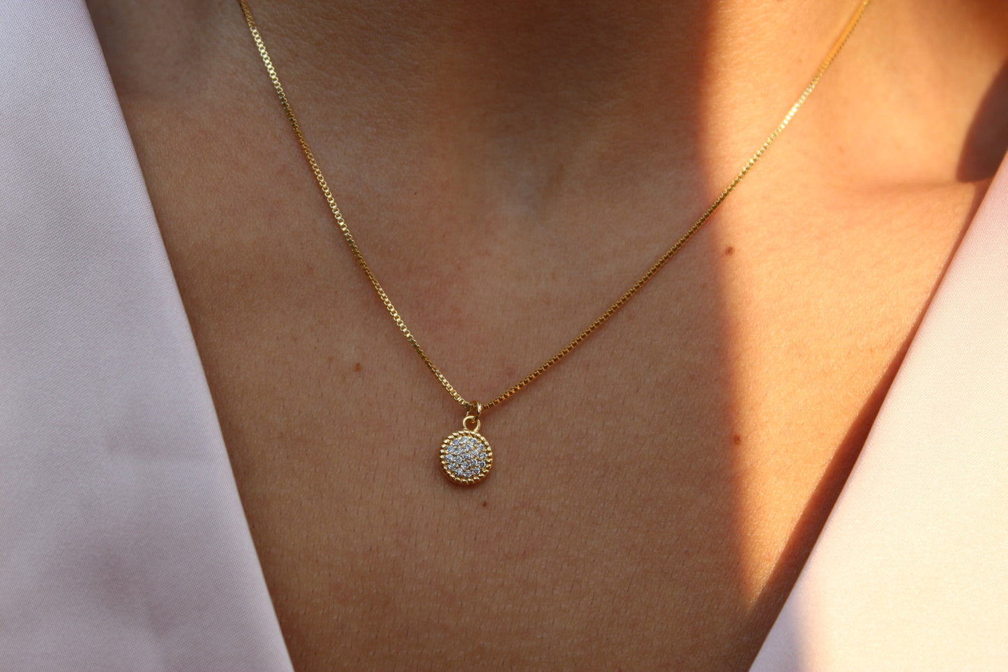 Collar Medalla Frost Bor