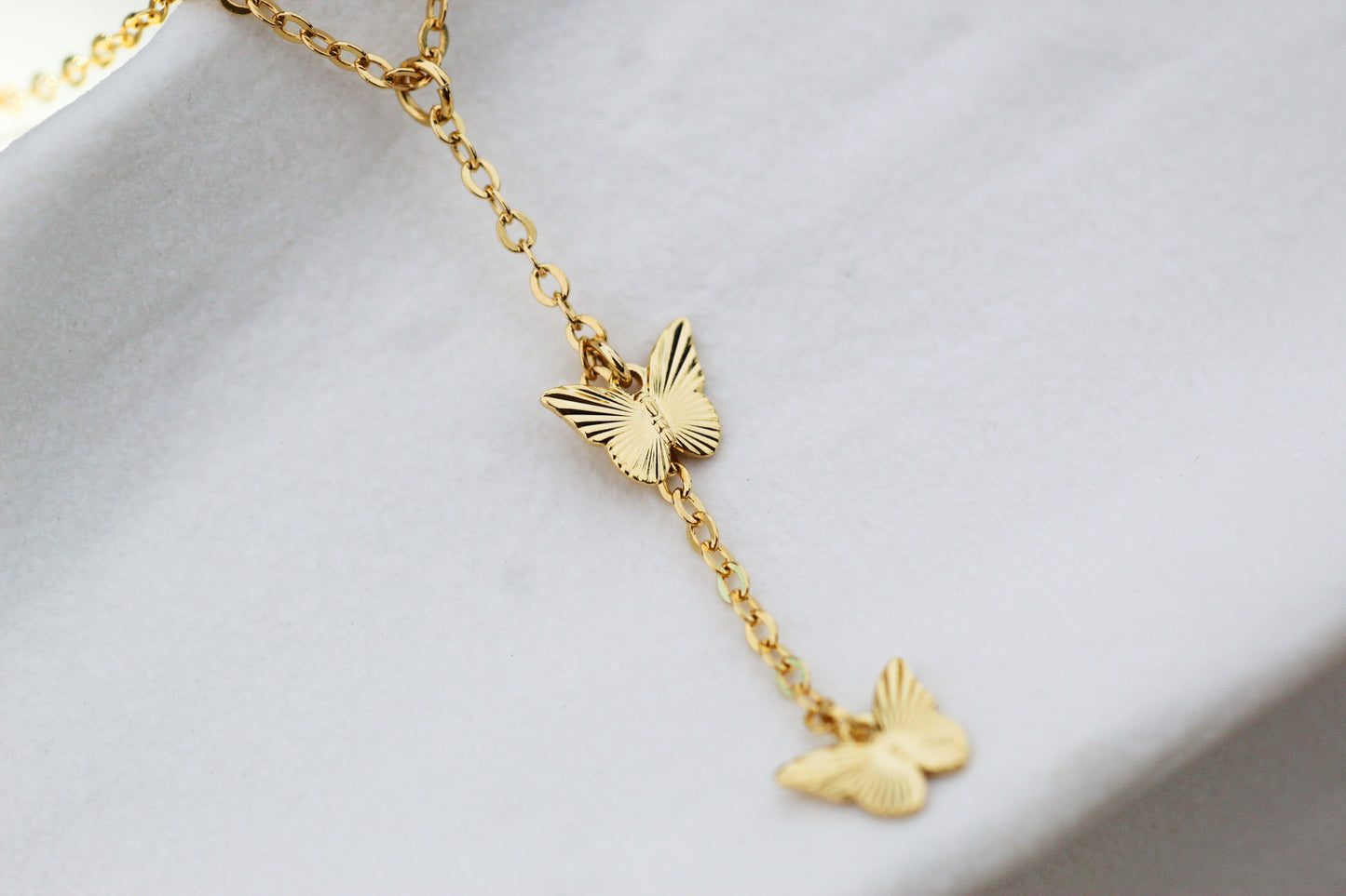 Collar Munduk Mariposas, un vuelo de libertad y belleza.