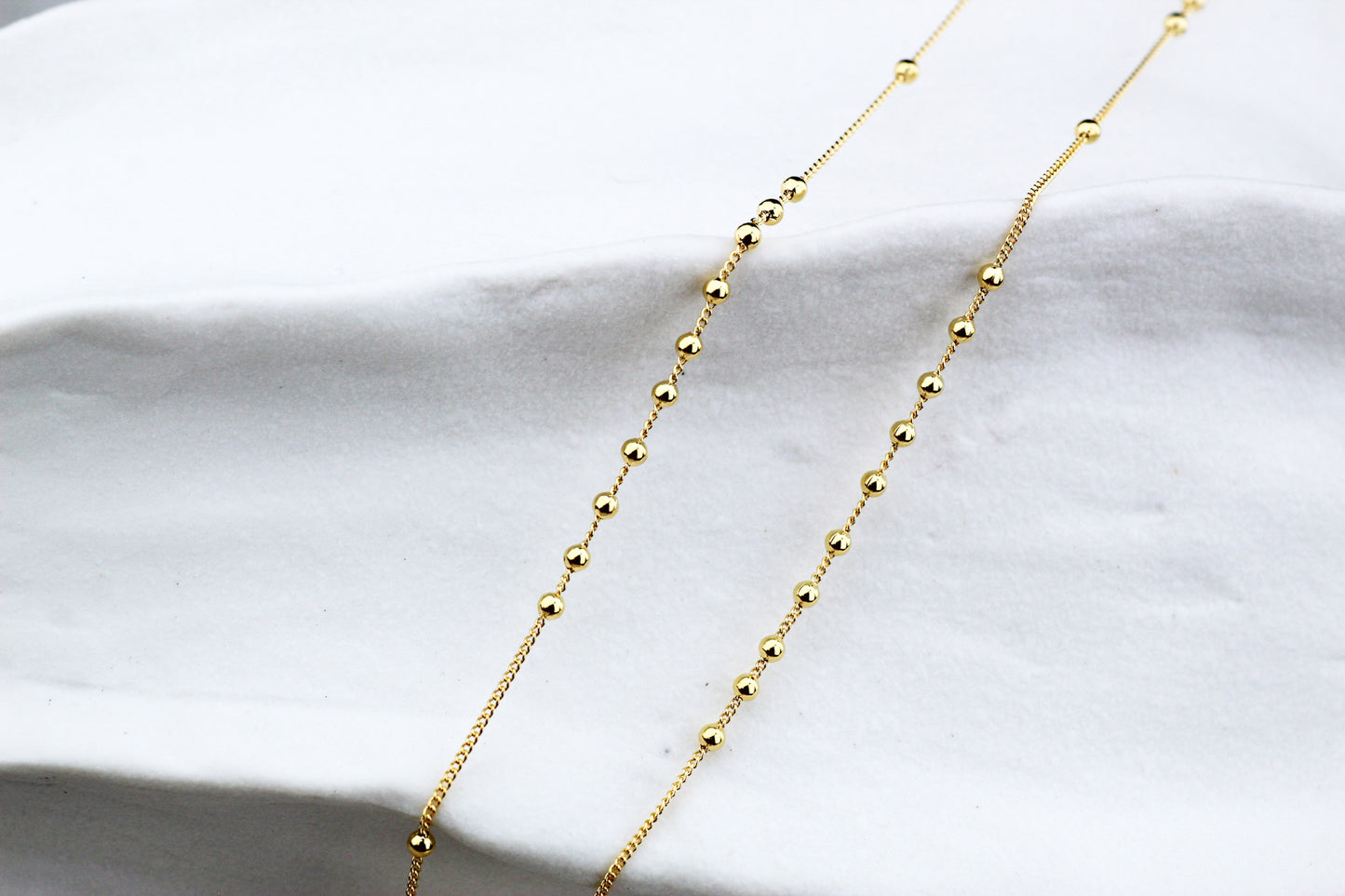 Collar Rosario Espíritu Santo, un símbolo de fe y protección que ilumina tu camino.