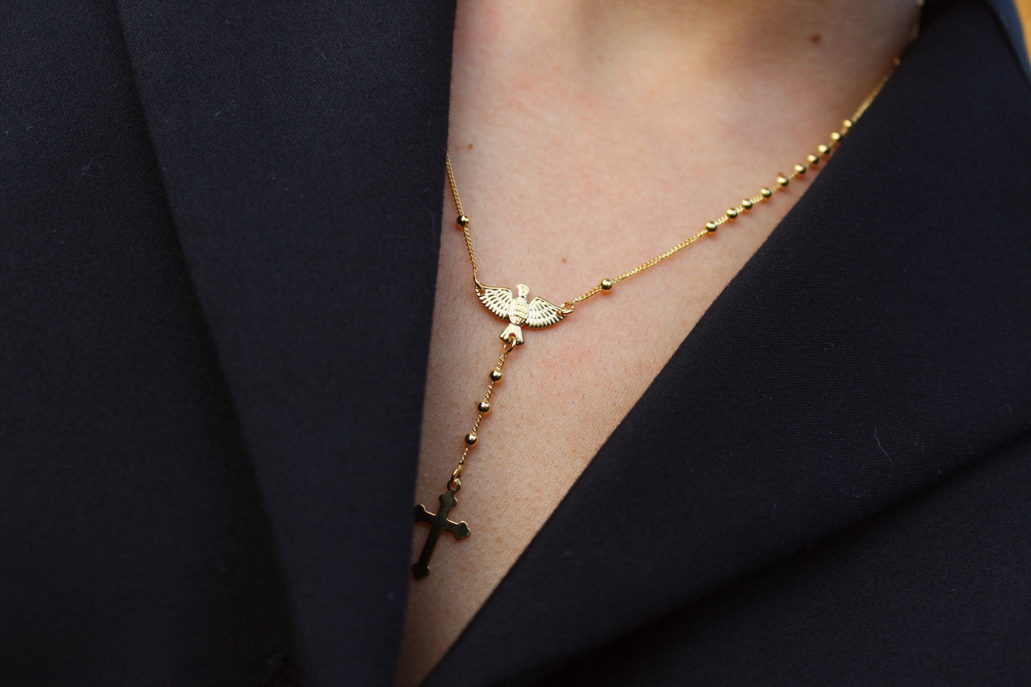 Collar Rosario Espíritu Santo, un símbolo de fe y protección que ilumina tu camino.