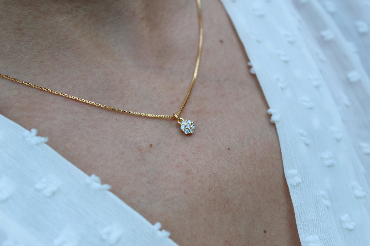 Collar Med BB f Frost, un destello sutil y delicado