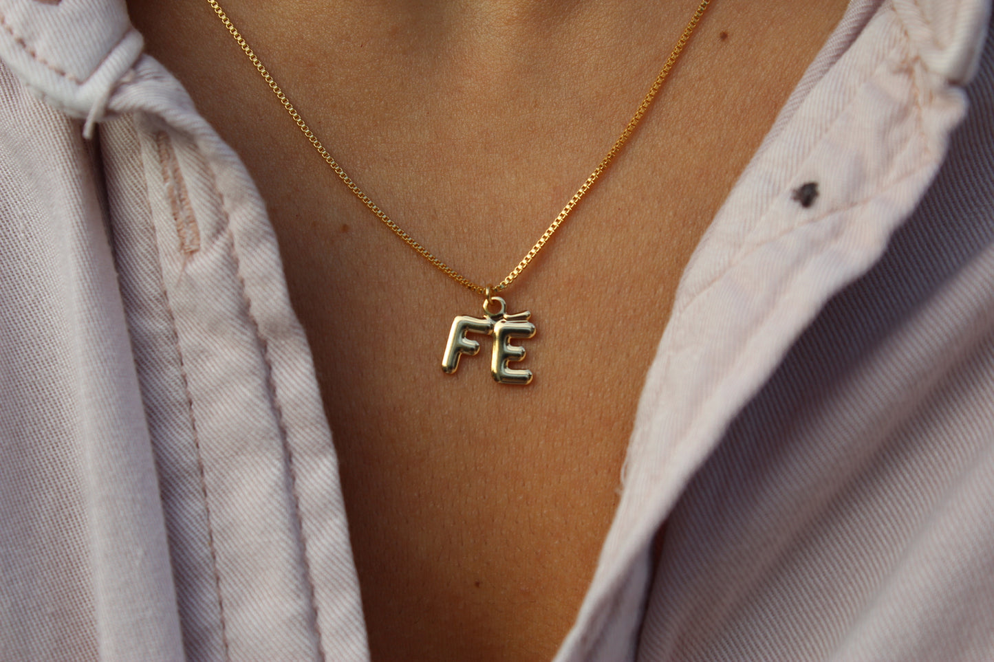 Collar Fé