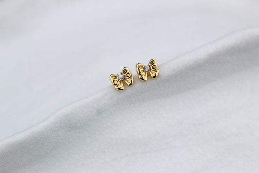 Aros BB Lazo Luz, un toque delicado que ilumina tu estilo