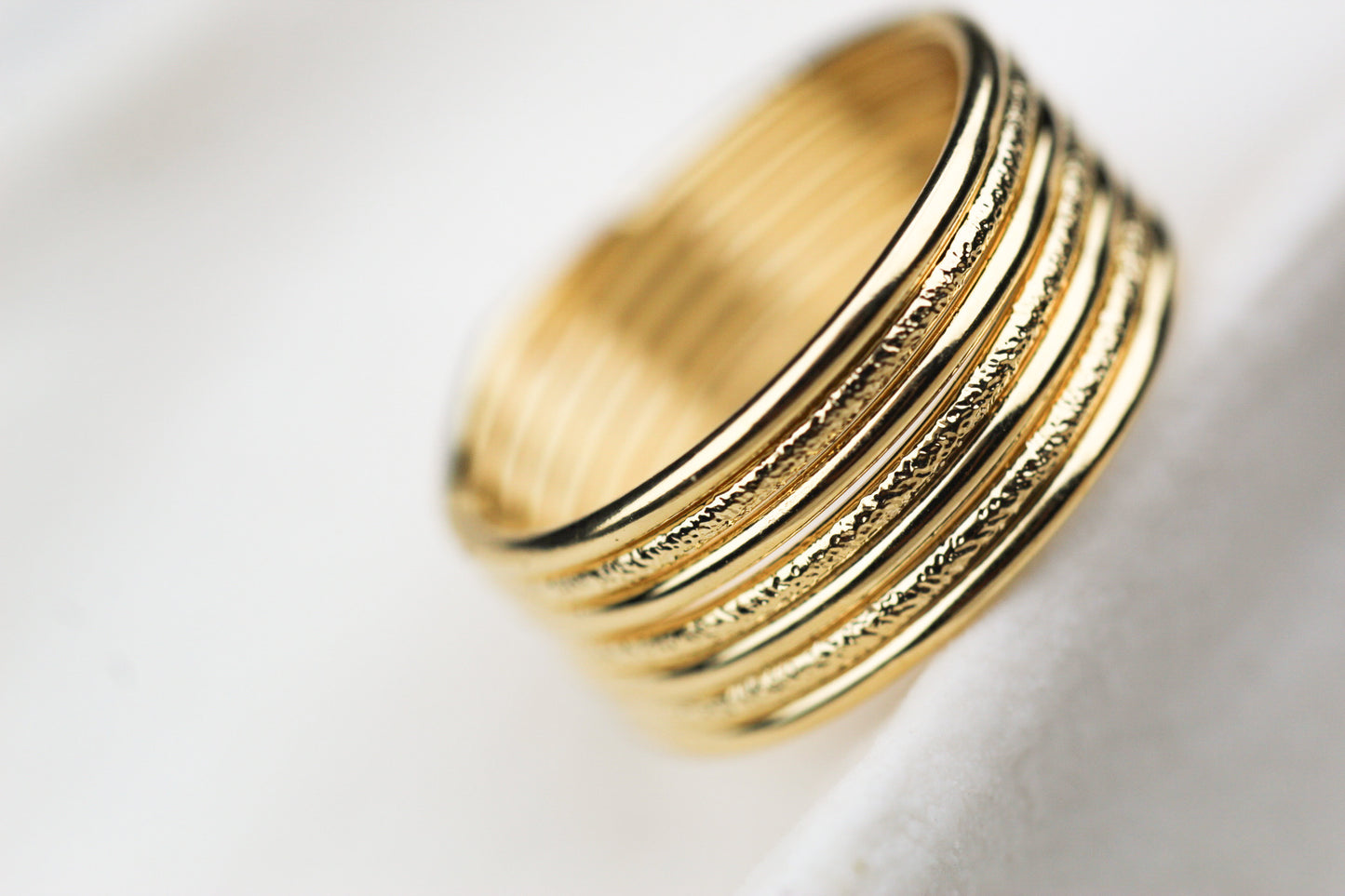 Anillo Líneas ancho