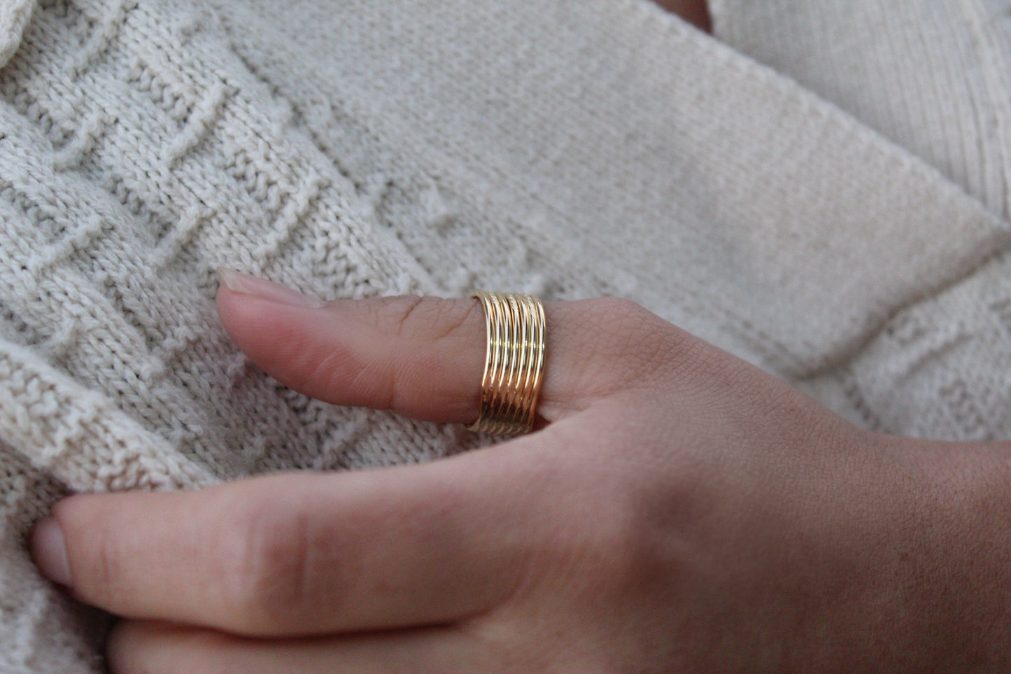 Anillo Líneas ancho