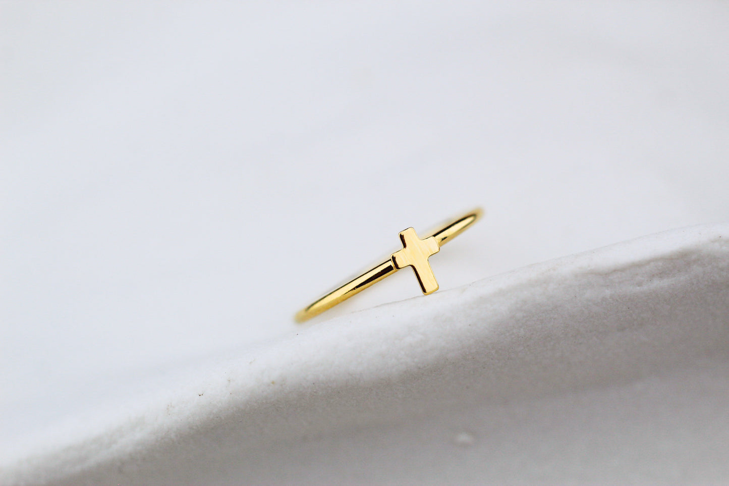 Anillo BB Cruz, símbolo de fe y protección