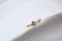 Anillo Carti Flor Luz, delicadeza con brillo moderno 1