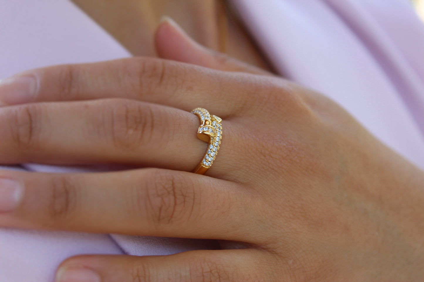 Anillo Clavo Gru Frost, carácter que se siente en cada detalle