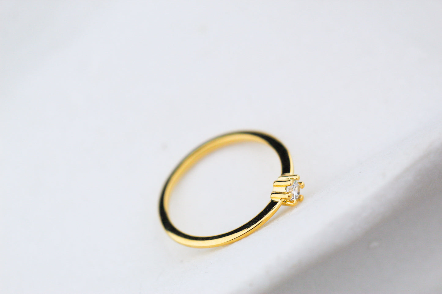 Anillo Diane Luz C Gru, un toque de luz que nunca pasa de moda