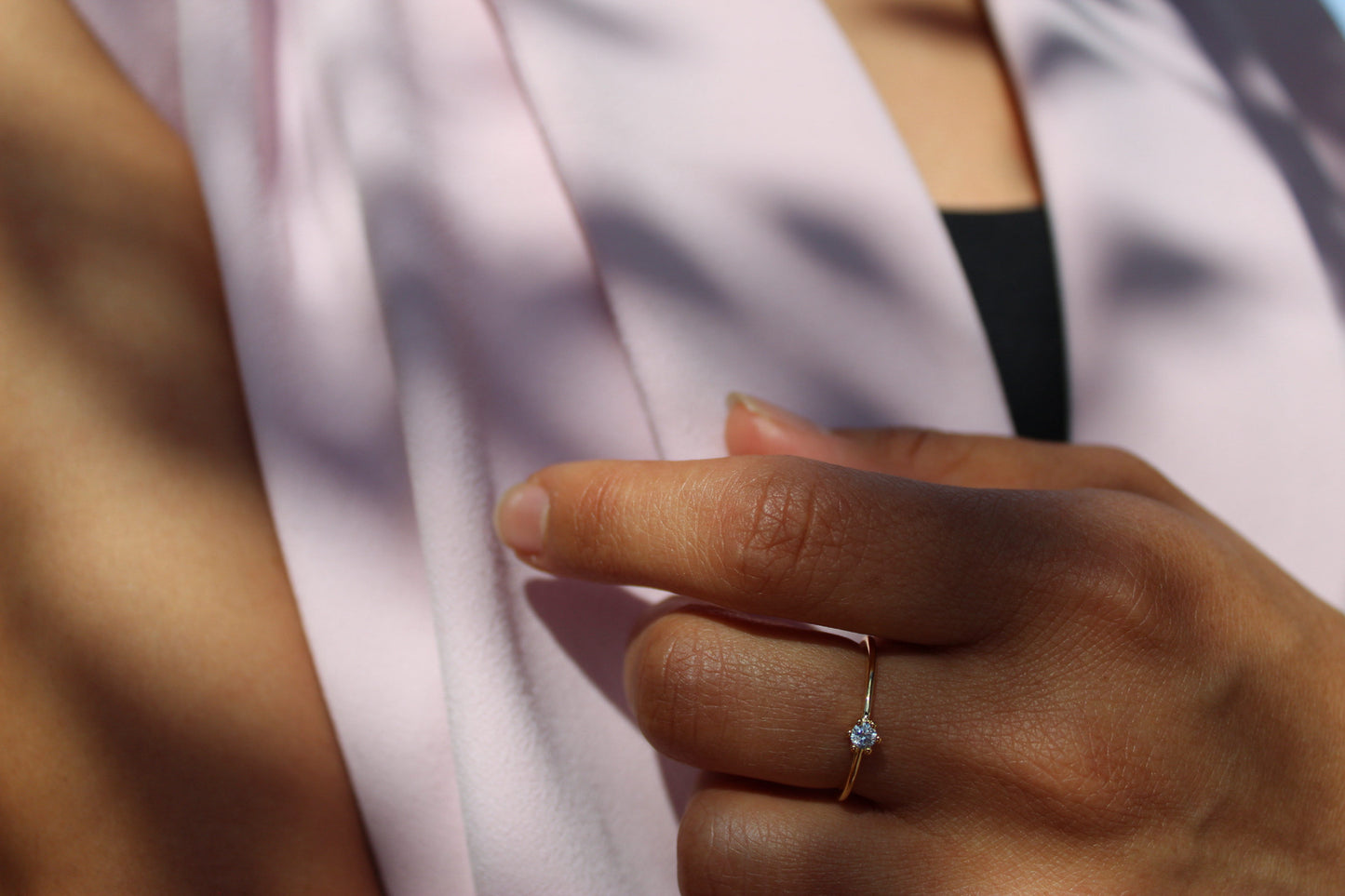 Anillo Diane Luz C Gru, un toque de luz que nunca pasa de moda