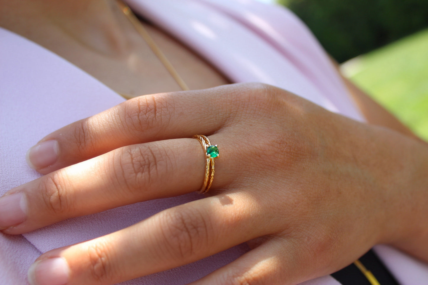 Anillo Diane Luz Verde, un color esmeralda que transmite frescura y carácter