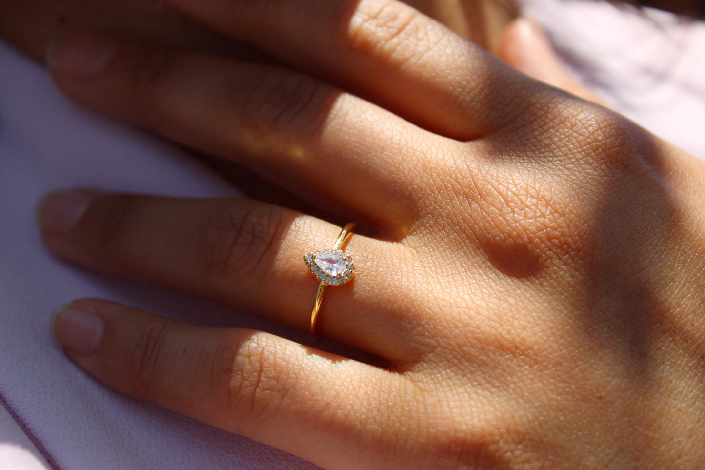 Anillo Diane Drops Frost, destellos que marcan tu ritmo