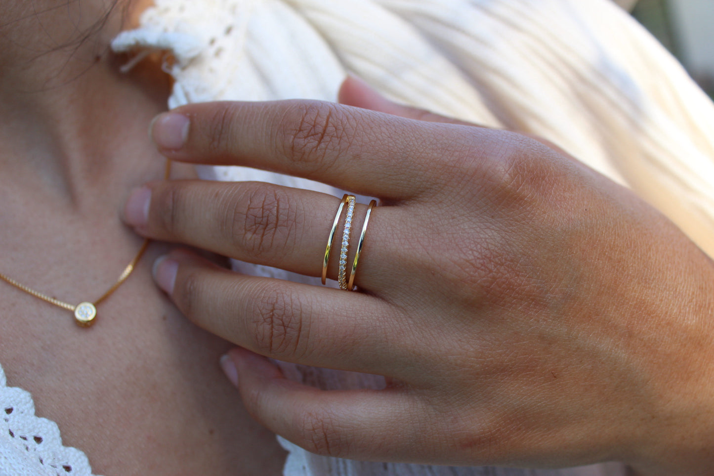 Anillo Dua Línea Frost, elegancia que te envuelve desde el primer instante
