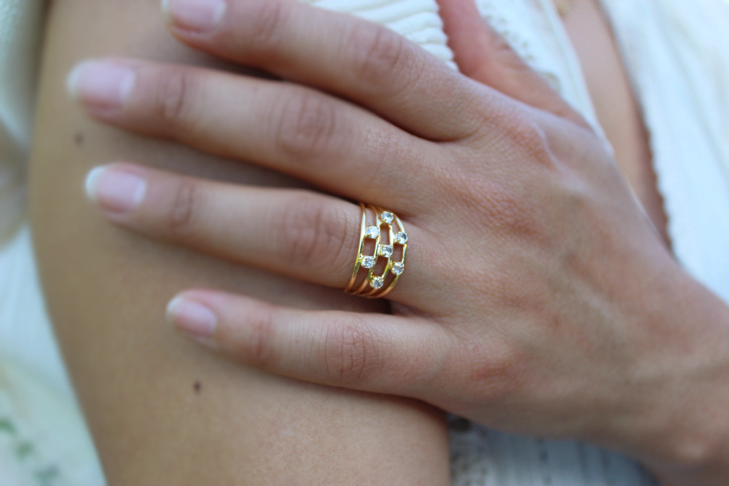 Anillo Grecia Sie Luz, carácter delicado que ilumina tu forma de expresarte