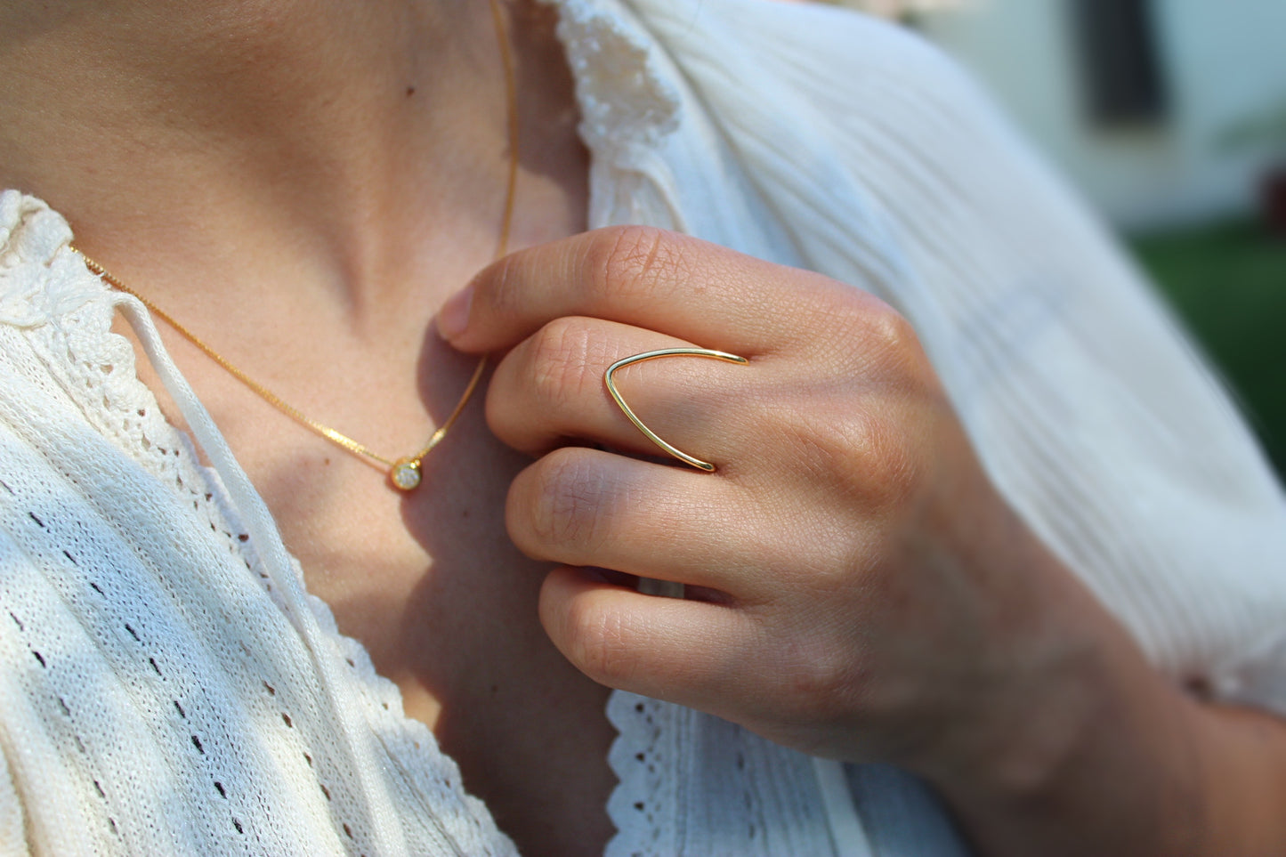 Anillo Pirámide, minimalismo que rompe con lo común