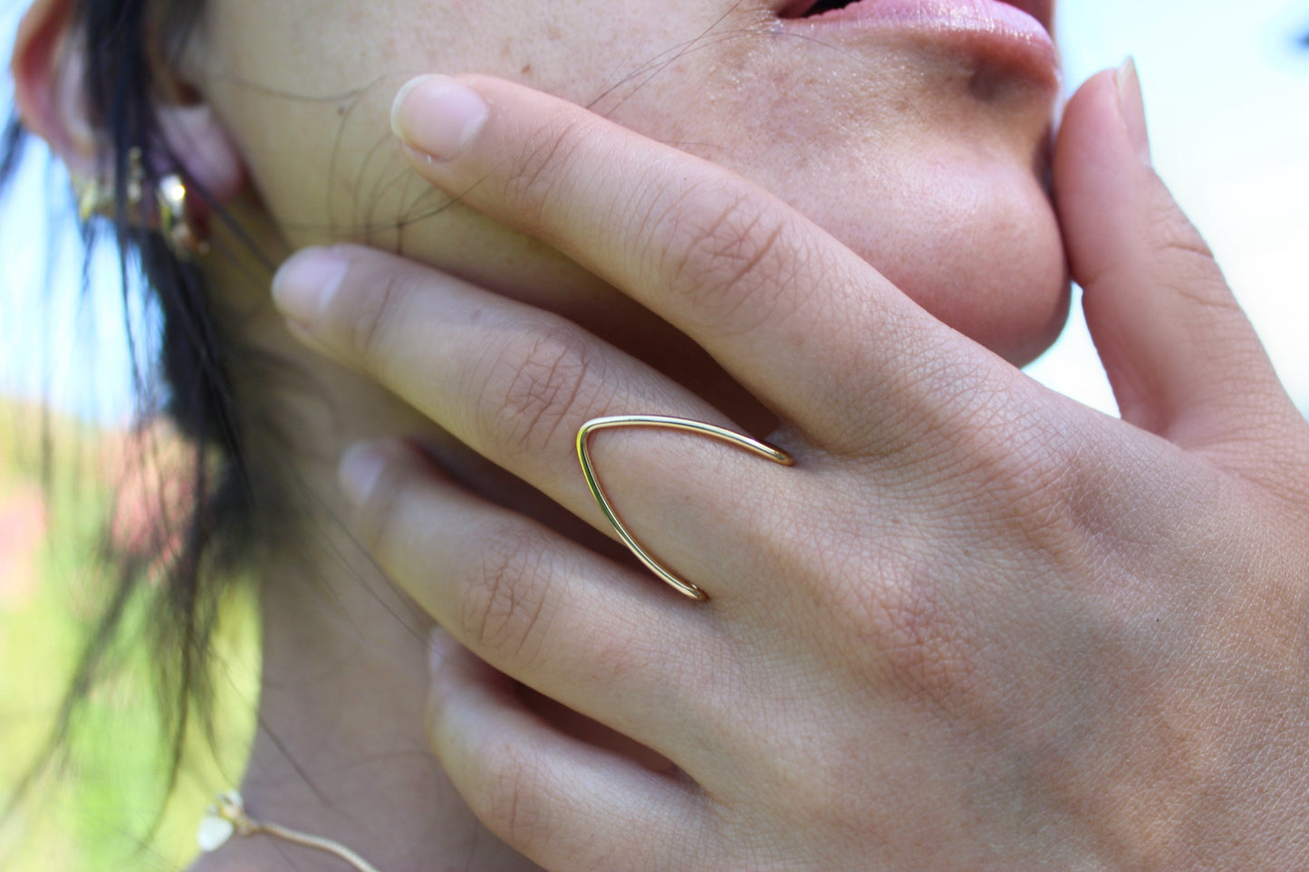 Anillo Pirámide, minimalismo que rompe con lo común