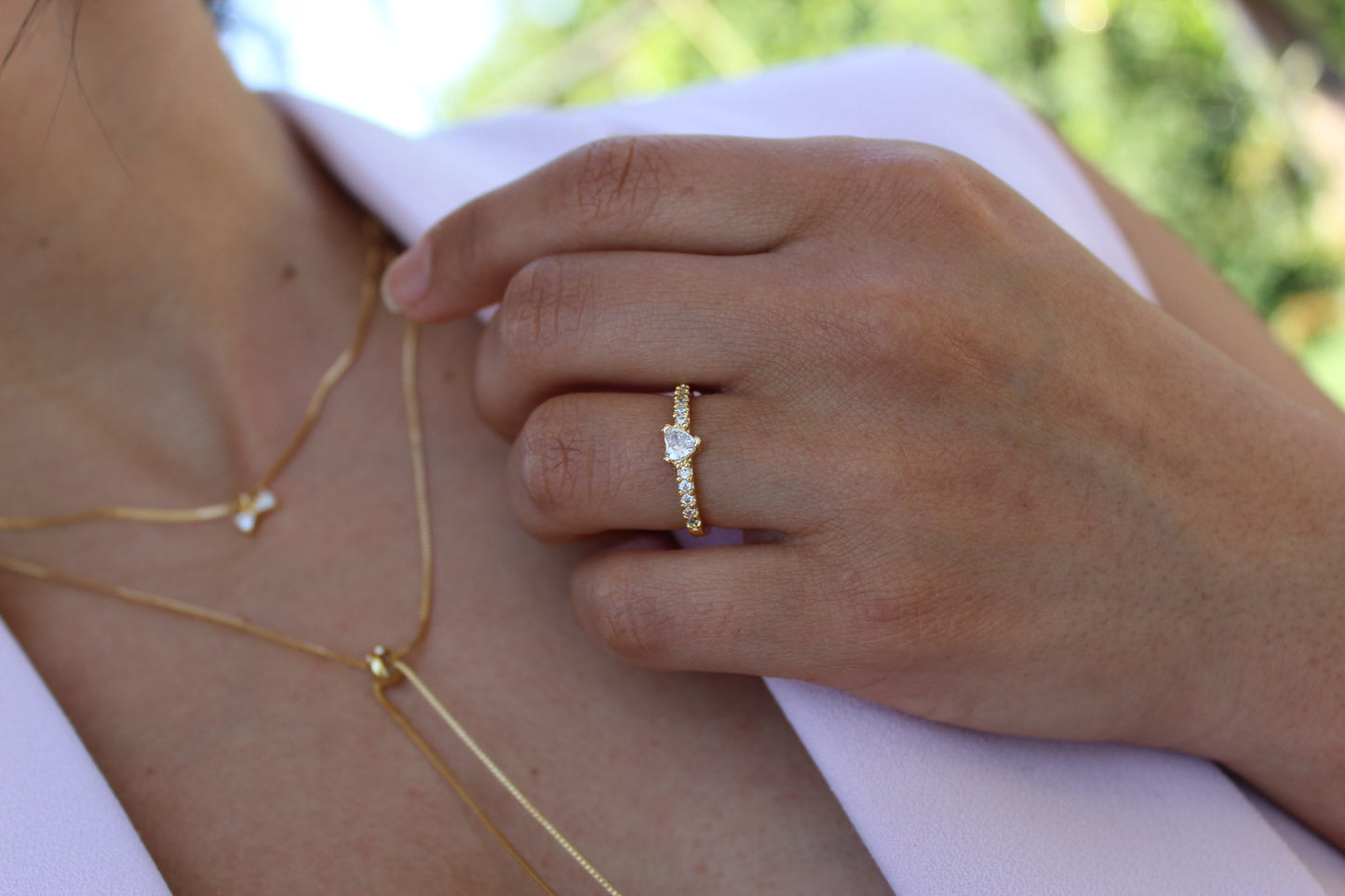 Anillo Tara Corazón Luz, romanticismo que se siente en cada detalle