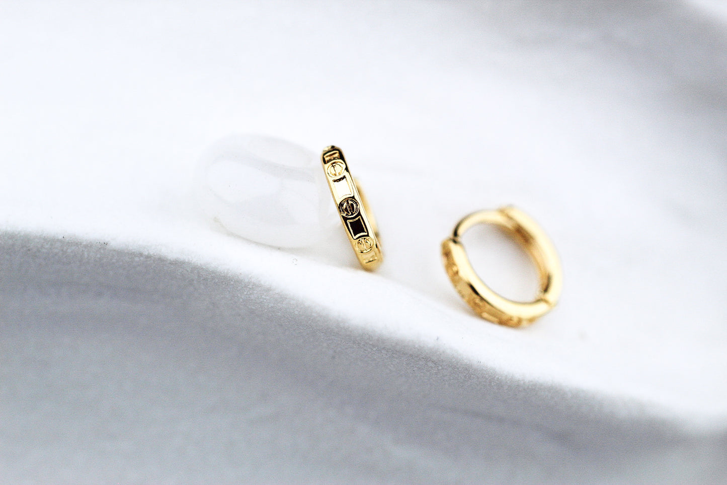 Argollas Borneo Carti Sutil 1,2, la elegancia de la alta joyería en su versión más sutil