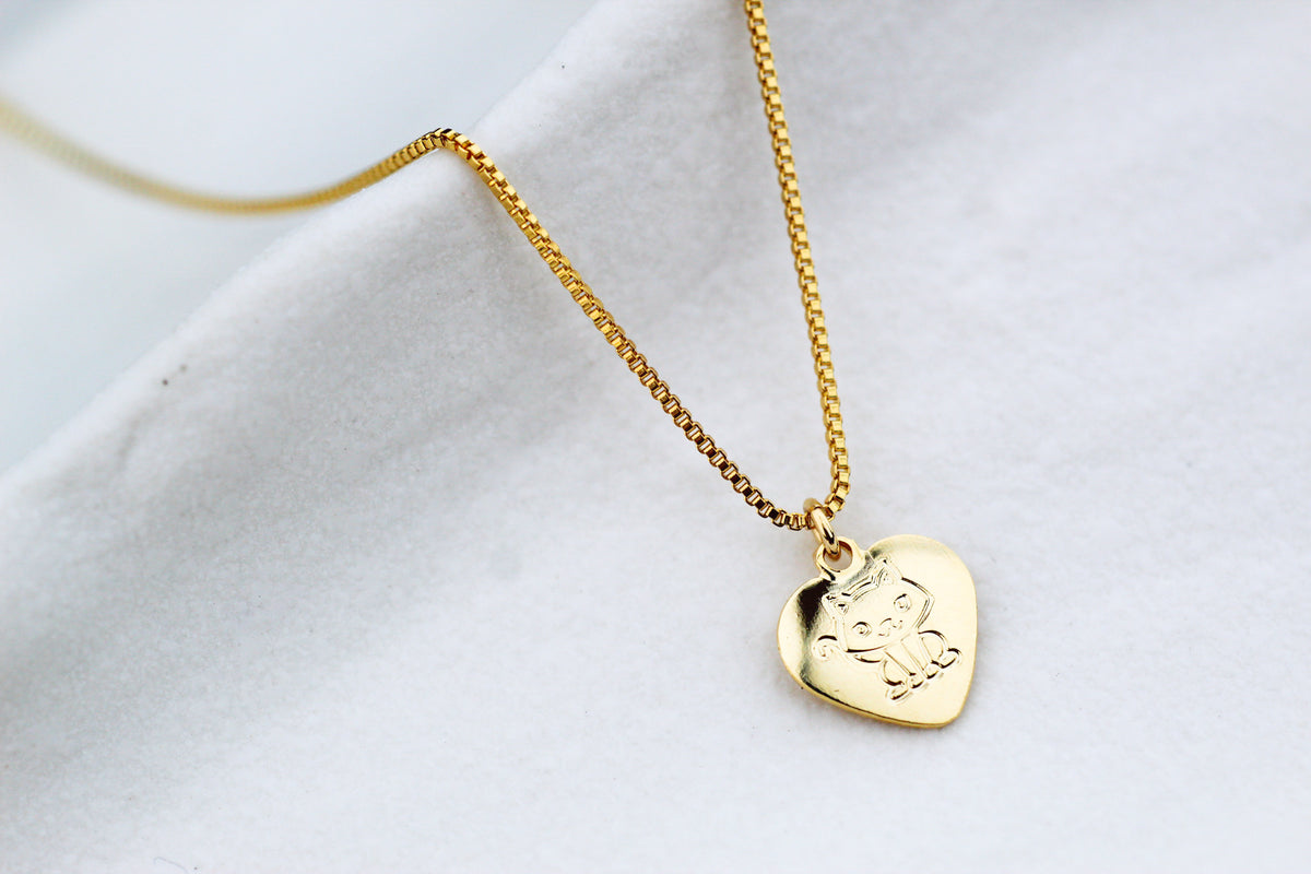 Collar Amor Gato, un amuleto para amantes de los gatos.