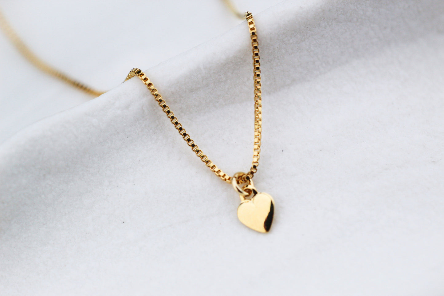 Collar BB Corazón Gru, un gesto simple que dice todo