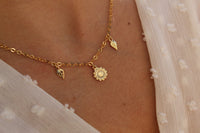 Collar Copelia Girasol, un detalle que florece contigo. 3