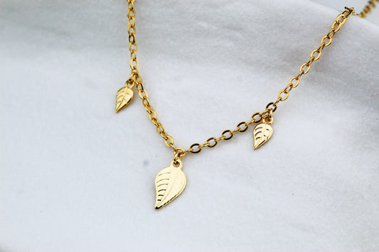 Collar Copelia Hojas, un detalle inspirado en la naturaleza.