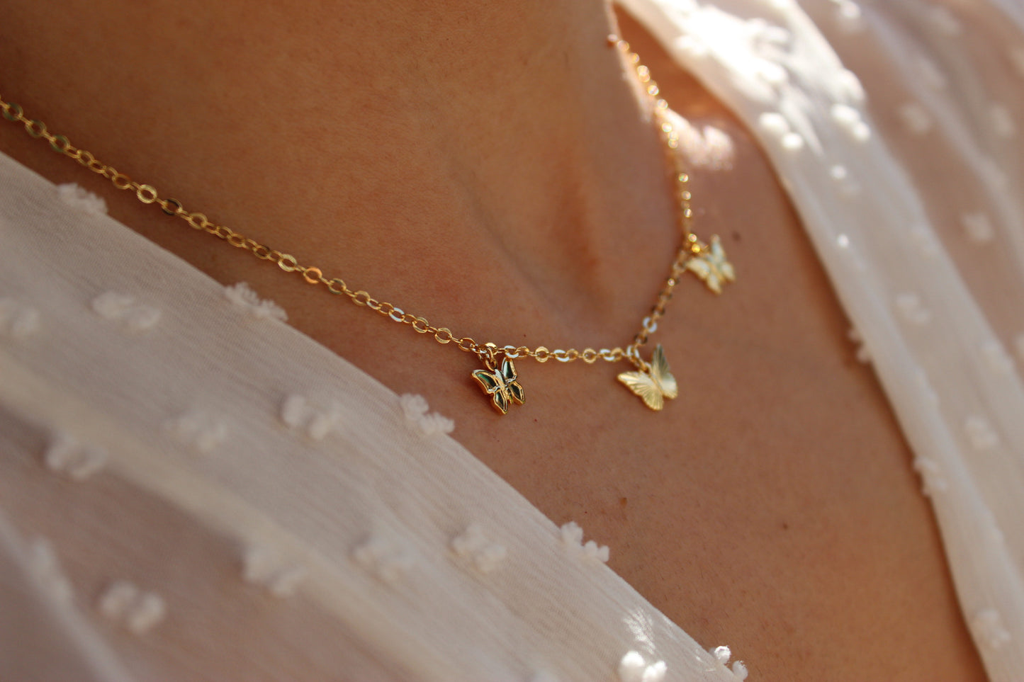 Collar Copelia Mariposa, un símbolo de libertad y transformación.