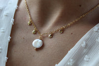 Collar Copelia Perla de Río Plan, pureza y elegancia. 5