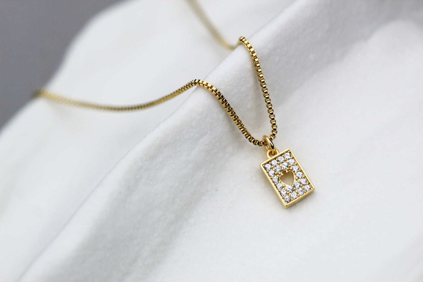 Collar Cuadro Detente