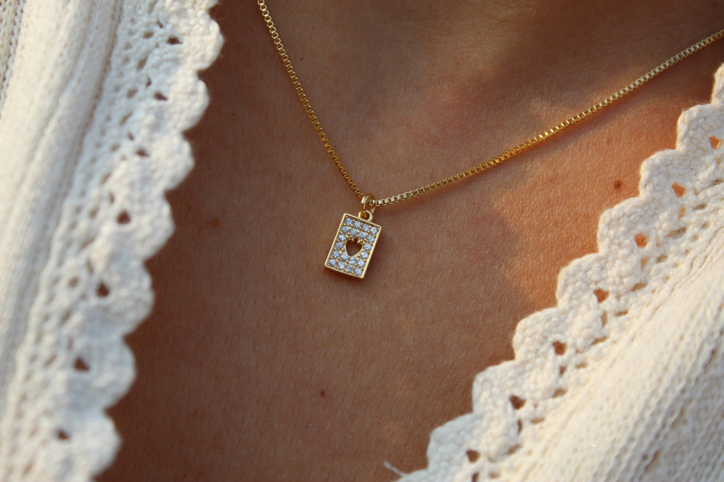 Collar Cuadro Detente