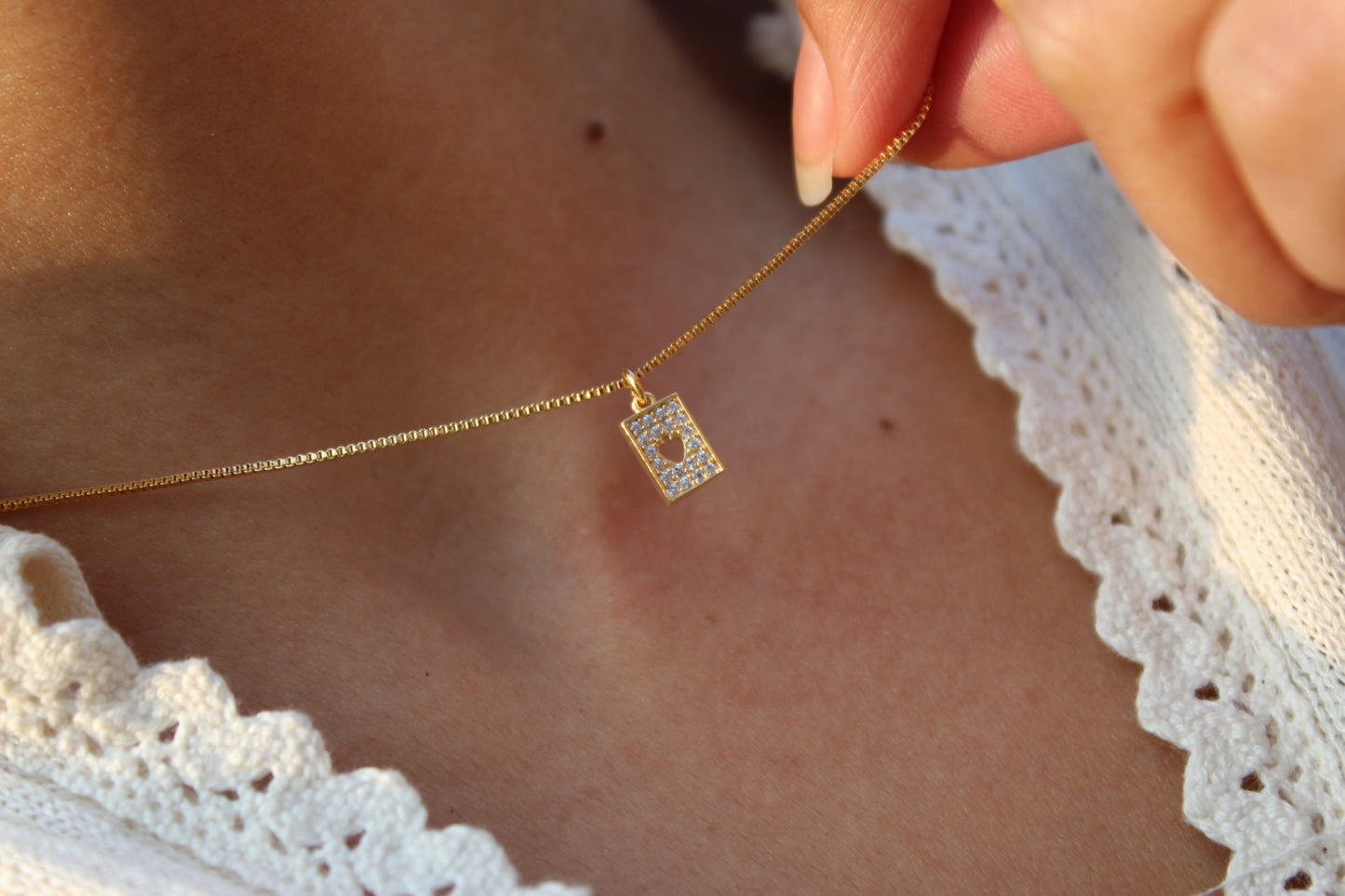 Collar Cuadro Detente