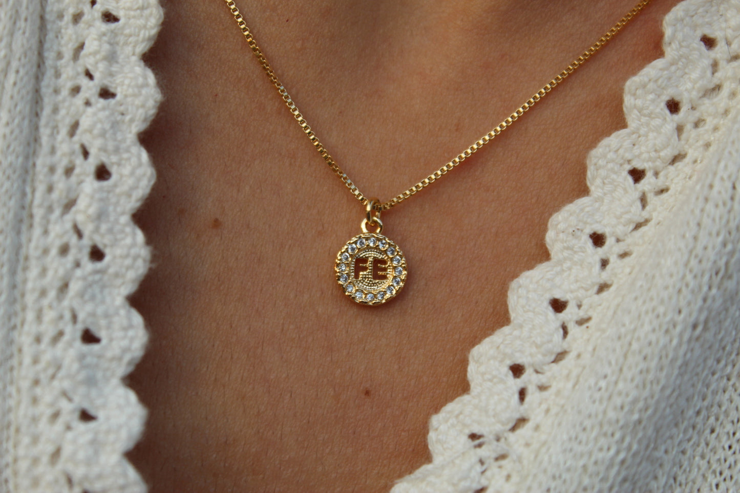 Collar Fé Frost