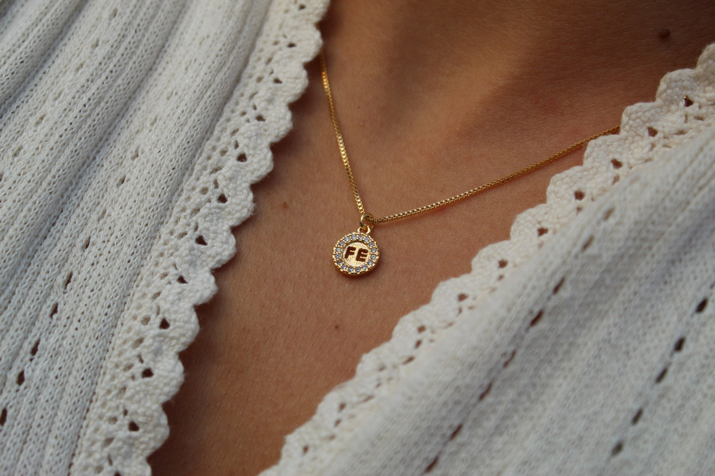 Collar Fé Frost