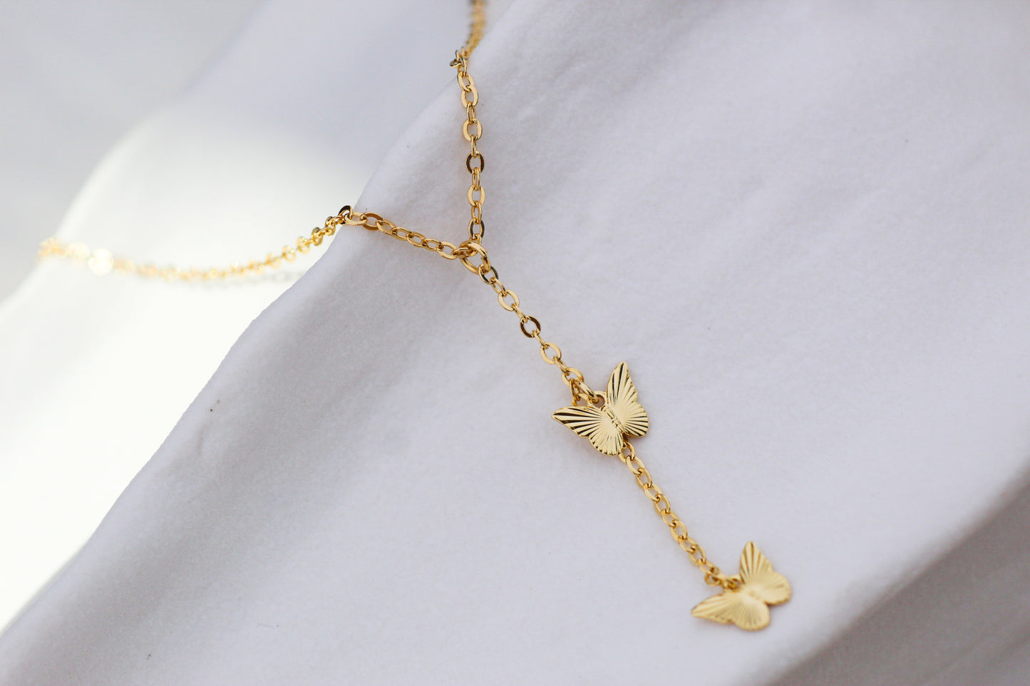 Collar Munduk Mariposas, un vuelo de libertad y belleza.