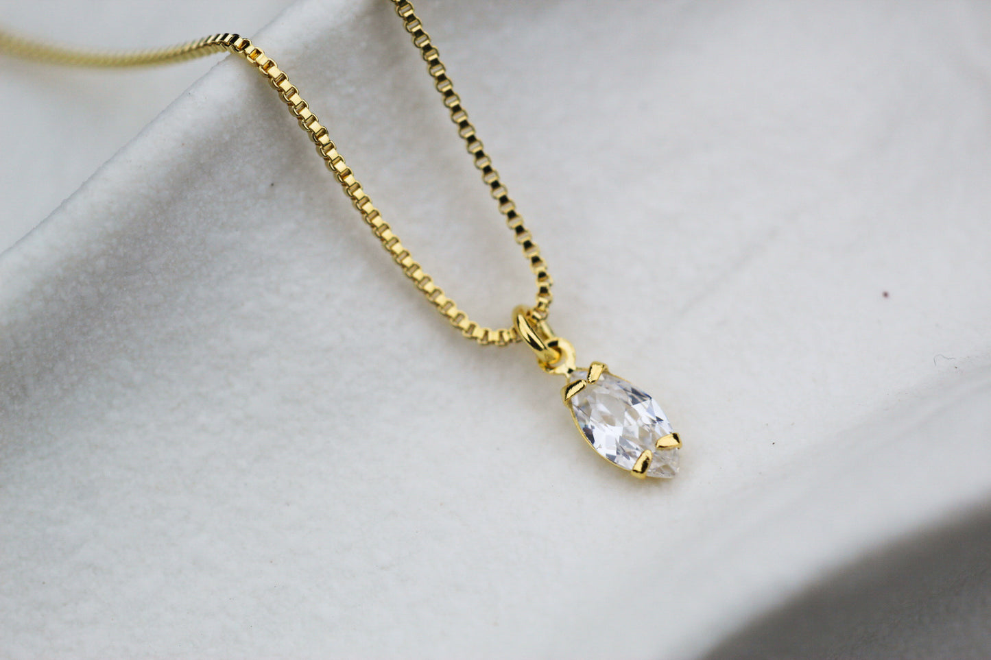 Collar Oval Luz