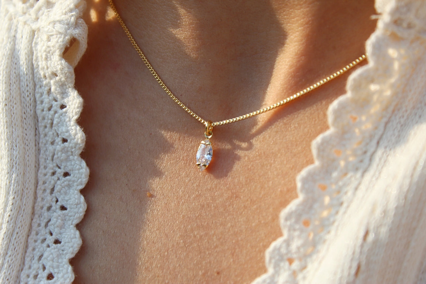 Collar Oval Luz