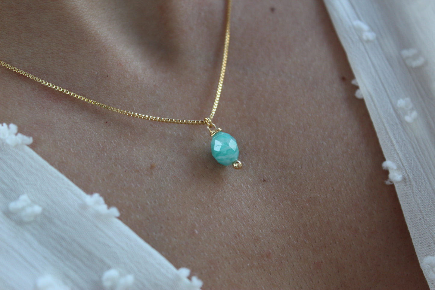 Collar Piedra Gota Amazonita, equilibrio y calma interior.