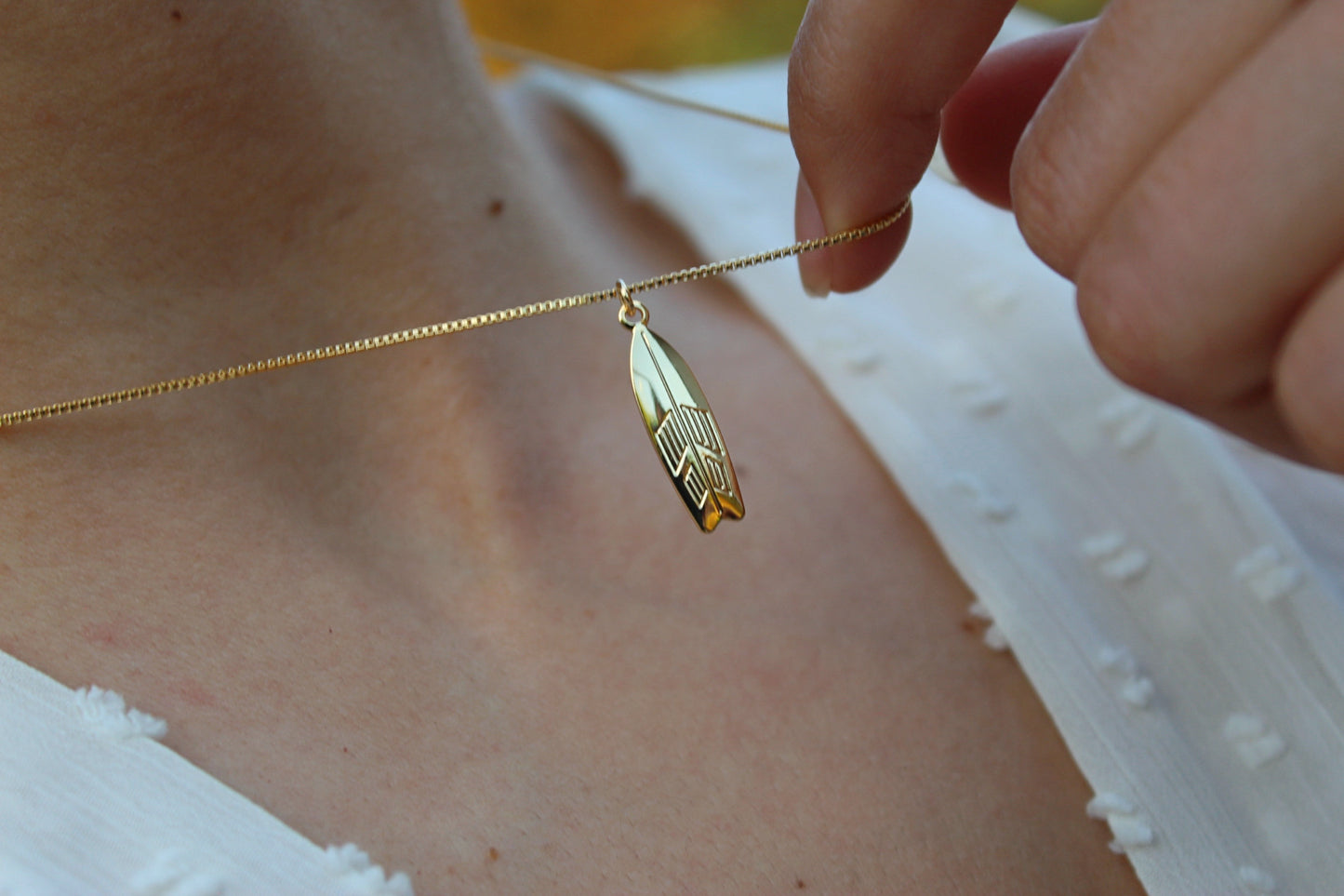 Collar Tabla de Surf, el amuleto perfecto para almas surfistas.