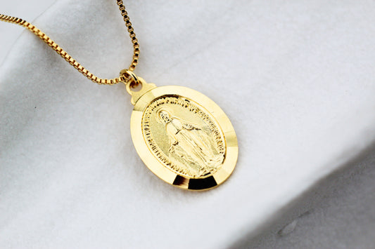 Collar Virgen de los Rayos Mate