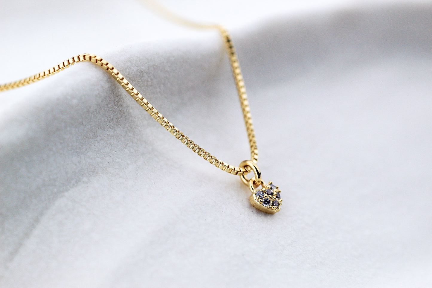 Collar BB Corazón Frost 4 m, ternura que se siente antes de verse