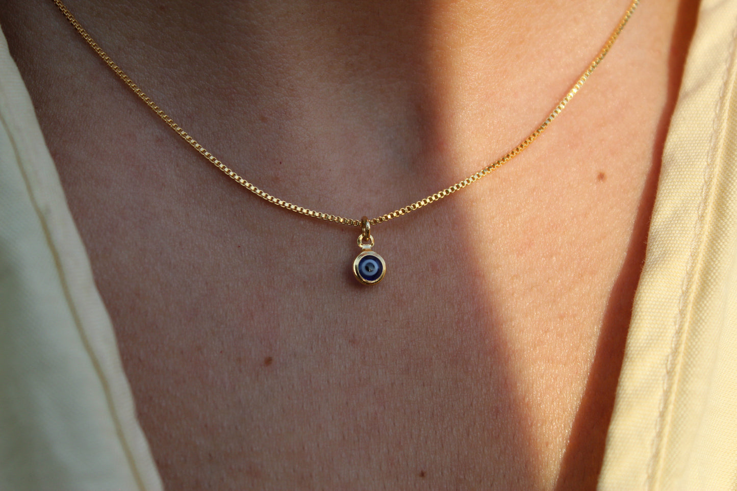 Collar BB Ojo Turco, protección con estilo sutil como nunca antes viste