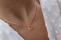 Collar Letra Tri Frost, una inicial que comunica una historia 7