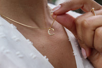 Collar Letra Tri Frost, una inicial que comunica una historia 8