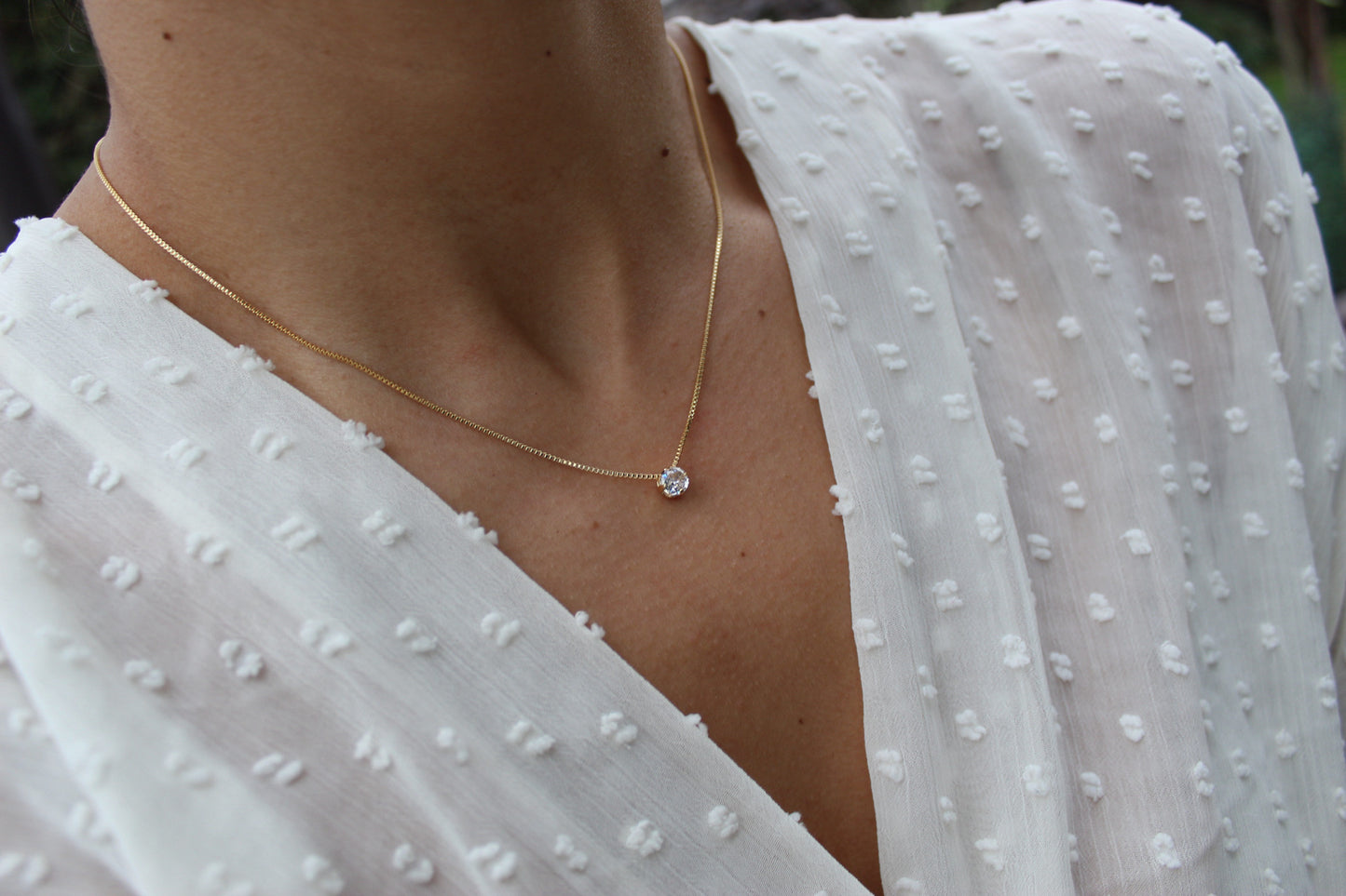 Collar Luz M, elegancia y versatilidad clásica