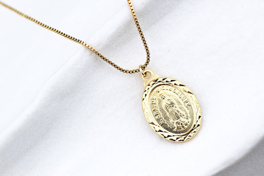 Collar Virgen de Guadalupe Diam 2,1, protección en cada detalle