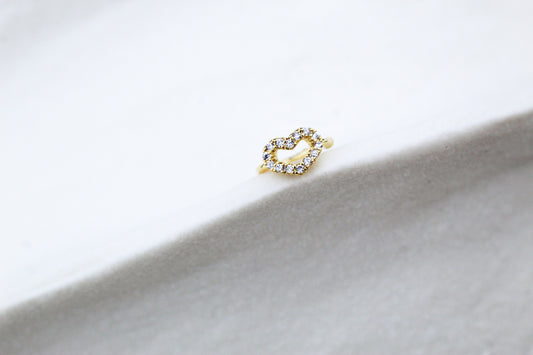 Earcuff Corazón Cali F, un toque romántico y sutil.